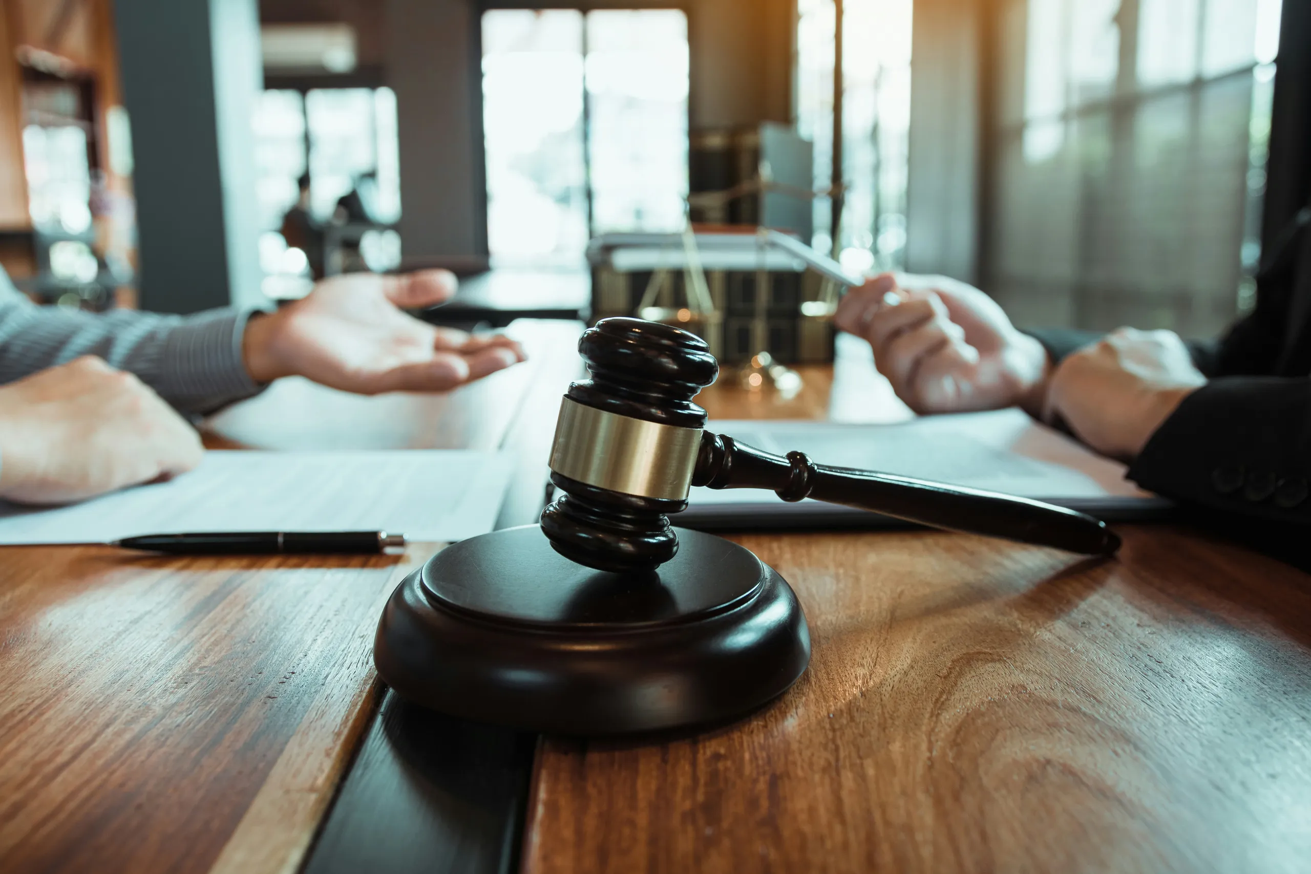 Análisis del caso con el cliente en el despacho